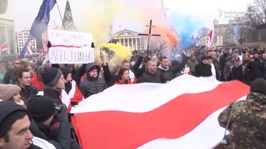 Bělorusové protestují proti plánům na užší unii s Ruskem